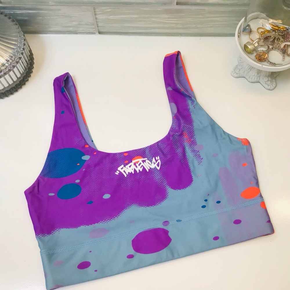 Fabletics Graffiti Reversible Fitness Top Sz S EUC!
